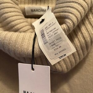Naadam sweater